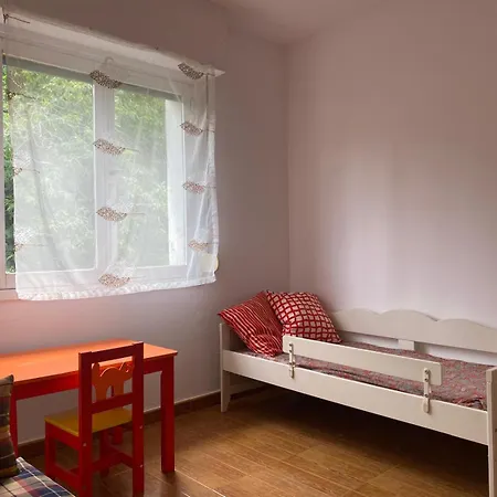 Asturiano En Appartement Pravia